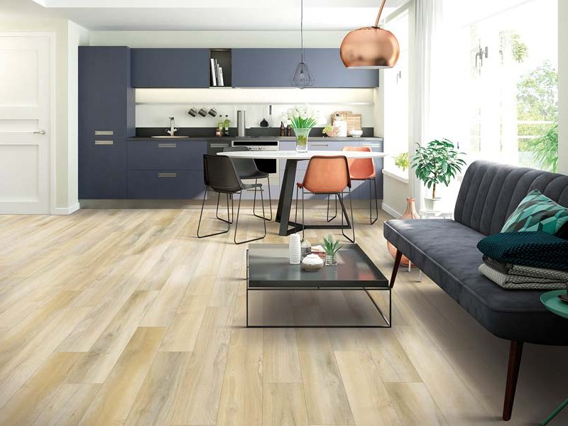 Compact kitchen with Luxury Vinyl floors