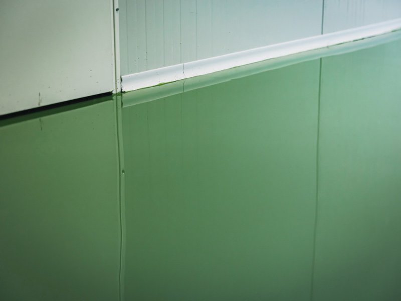 Shiny green epoxy flooring